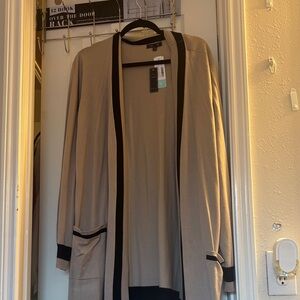 Chic Beige Blazer with Black Accents